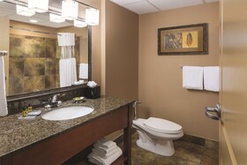 Wyndham Bloomington - Mall of America