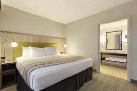 Country Inn & Suites by Radisson, Bloomington at Mall of America, MN