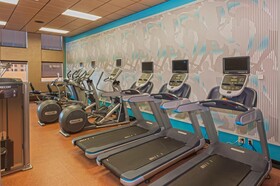 Crowne Plaza Suites MSP Airport - Mall of America