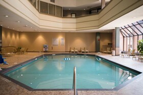 Crowne Plaza Suites MSP Airport - Mall of America