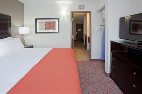 Holiday Inn Express & Suites Bloomington - Minneapolis Airport Area West