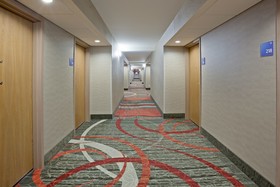 Holiday Inn Express & Suites Bloomington - Minneapolis Airport Area West