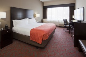 Holiday Inn Express & Suites Bloomington - Minneapolis Airport Area West