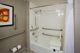 Holiday Inn Express & Suites Bloomington - Minneapolis Airport Area West
