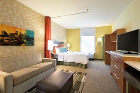 Home2 Suites by Hilton Minneapolis Bloomington
