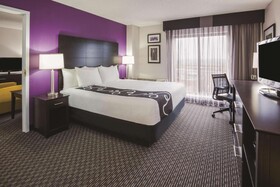 La Quinta Inn & Suites by Wyndham Minneapolis Bloomington W