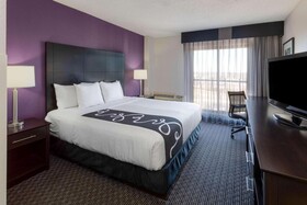 La Quinta Inn & Suites by Wyndham Minneapolis Bloomington W