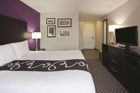 La Quinta Inn & Suites by Wyndham Minneapolis Bloomington W