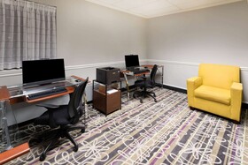 La Quinta Inn & Suites by Wyndham Minneapolis Bloomington W
