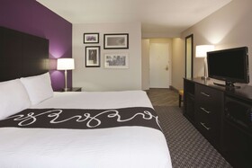 La Quinta Inn & Suites by Wyndham Minneapolis Bloomington W