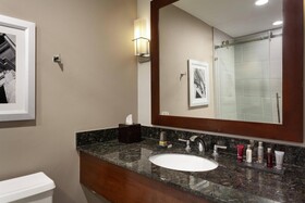 DoubleTree by Hilton Minneapolis Airport