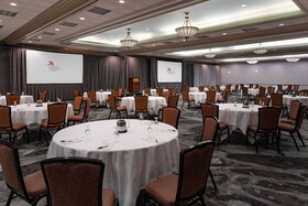 DoubleTree by Hilton Minneapolis Airport