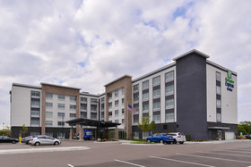 Holiday Inn Express & Suites Mall of America