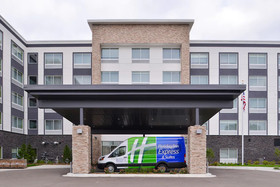 Holiday Inn Express & Suites Mall of America
