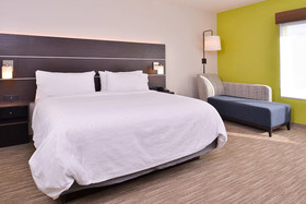 Holiday Inn Express & Suites Mall of America