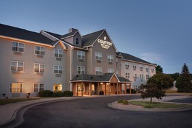Country Inn & Suites by Radisson, Brooklyn Center, MN