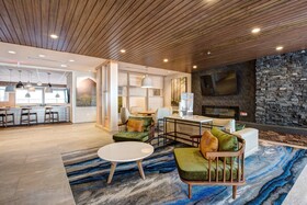 Fairfield Inn & Suites Minneapolis North