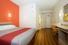 Motel 6 Minneapolis-Brooklyn Center