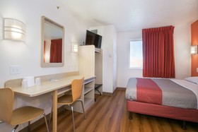 Motel 6 Minneapolis-Brooklyn Center