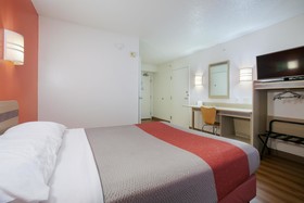 Motel 6 Minneapolis-Brooklyn Center