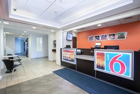 Motel 6 Minneapolis-Brooklyn Center