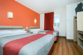 Motel 6 Minneapolis-Brooklyn Center