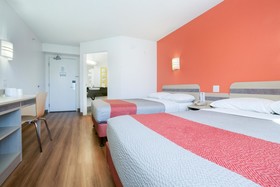 Motel 6 Minneapolis-Brooklyn Center