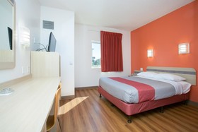 Motel 6 Minneapolis-Brooklyn Center