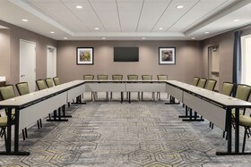 Hampton Inn Brooklyn Park