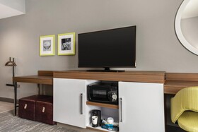Hampton Inn Brooklyn Park