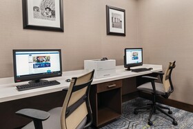 Hampton Inn Brooklyn Park