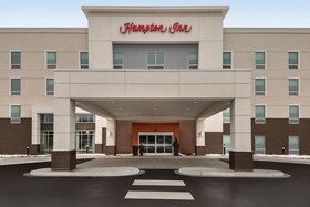 Hampton Inn Brooklyn Park