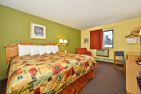 Burnsville Inn & Suites