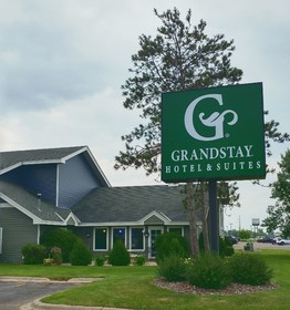 GrandStay Hotel & Suites Cambridge