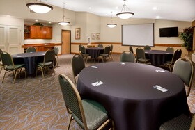 AmericInn by Wyndham Chanhassen
