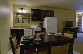 Country Inn & Suites by Radisson, Chanhassen, MN