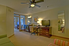Country Inn & Suites by Radisson, Chanhassen, MN