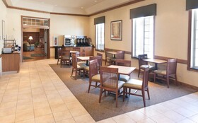 Country Inn & Suites by Radisson, Chanhassen, MN
