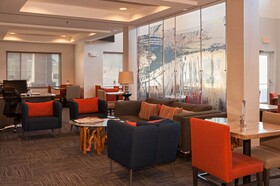 Holiday Inn Express & Suites Chanhassen