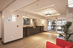 Holiday Inn Express & Suites Chanhassen