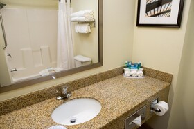 Holiday Inn Express & Suites Chanhassen