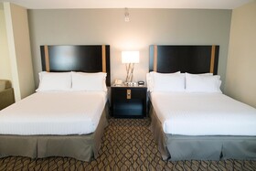 Holiday Inn Express & Suites Chanhassen