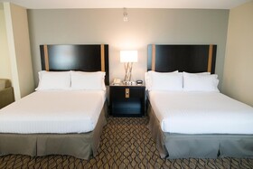 Holiday Inn Express & Suites Chanhassen