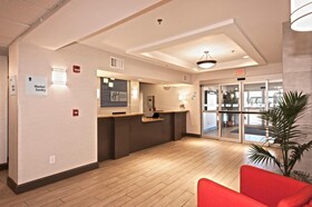 Holiday Inn Express & Suites Chanhassen