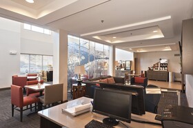 Holiday Inn Express & Suites Chanhassen