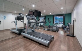 Holiday Inn Express & Suites Coon Rapids - Blaine Area