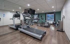 Holiday Inn Express & Suites Coon Rapids - Blaine Area