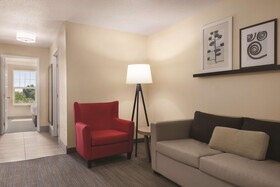 Country Inn & Suites by Radisson, Cottage Grove, MN