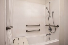 Country Inn & Suites by Radisson, Cottage Grove, MN