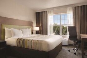 Country Inn & Suites by Radisson, Cottage Grove, MN